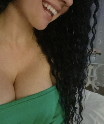 💕 У меня есть множество услуг, чтобы удовлетворить даже самые скрытые фантазии. 😉 Будь то классический массаж, ролевые игры или эксперименты в постели - я открыта для всего нового и интересного! 🌟 Озабоченный взгляд мужчины, который нашел удовлетворение со мной, говорит сам за себя. Я гарантирую полную конфиденциальность и безопасность. Откройся новым ощущениям со мной! 😘 Фотографии настоящие и проверены. Жду тебя в Москве, дорогой! 🌹 София